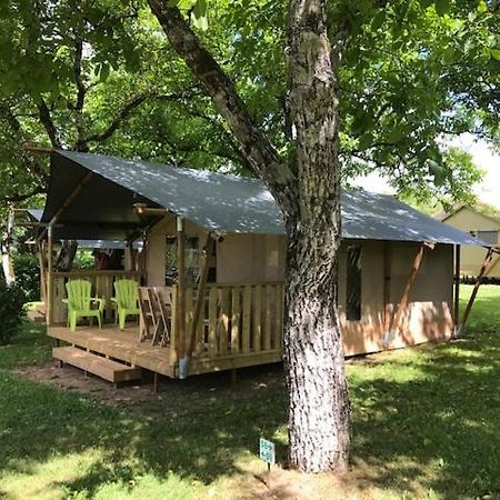 מלון Saint-Julien-de-Lampon Camping Le Mondou מראה חיצוני תמונה