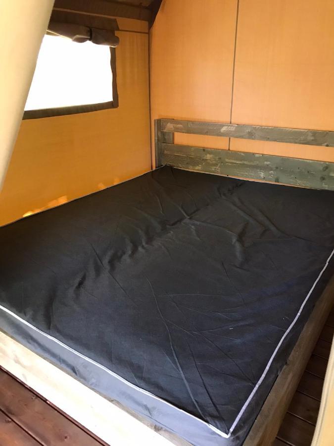 מלון Saint-Julien-de-Lampon Camping Le Mondou מראה חיצוני תמונה